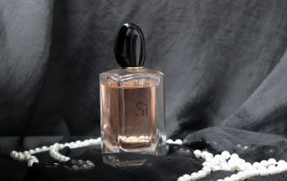 Giorgio Armani Si Perfume